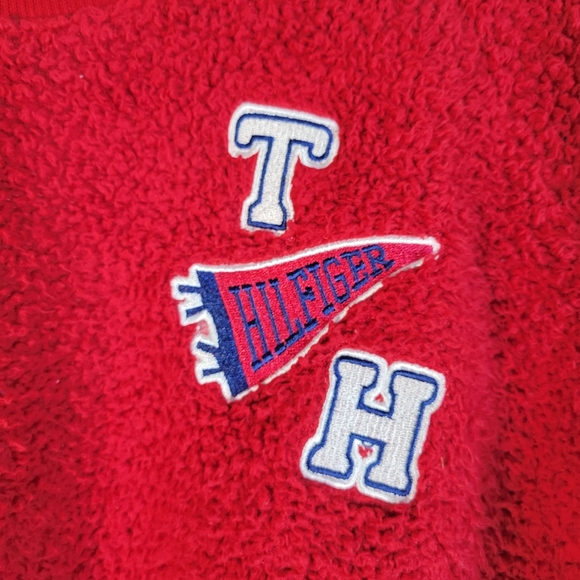 Womans Tommy Hilfiger Fuzzy Sweatshirt/Sweater top Embroidered Size Large - Picture 2 of 8
